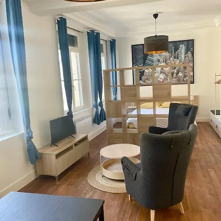 Résidence Pont à L'herbe Apartamento *